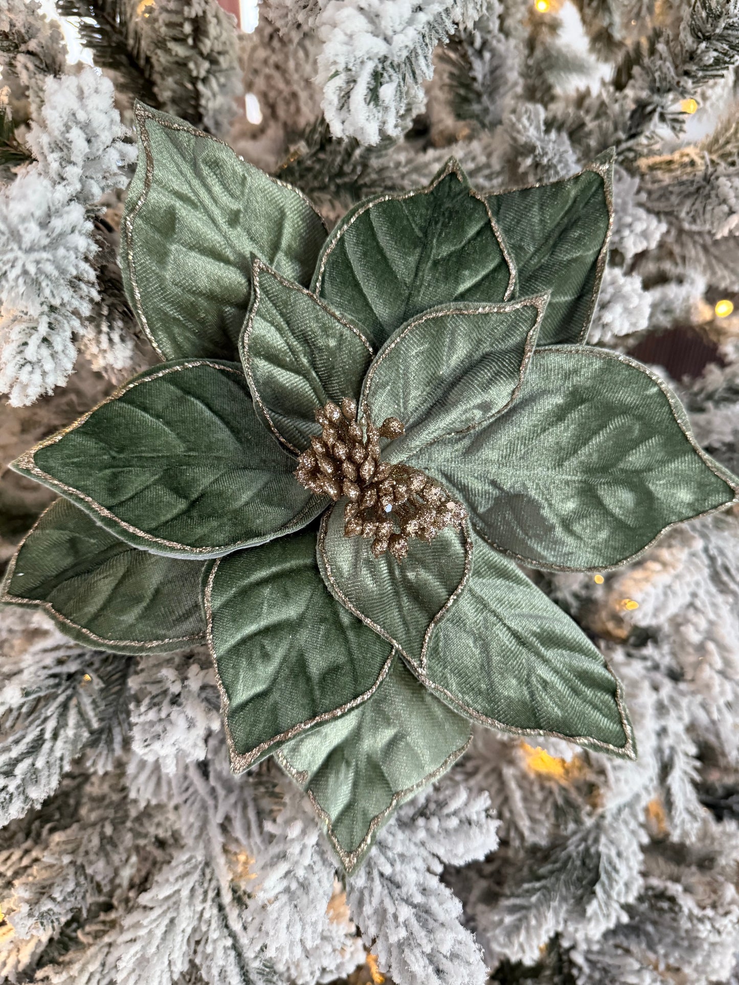 22" Green Velvet Poinsettia Stem