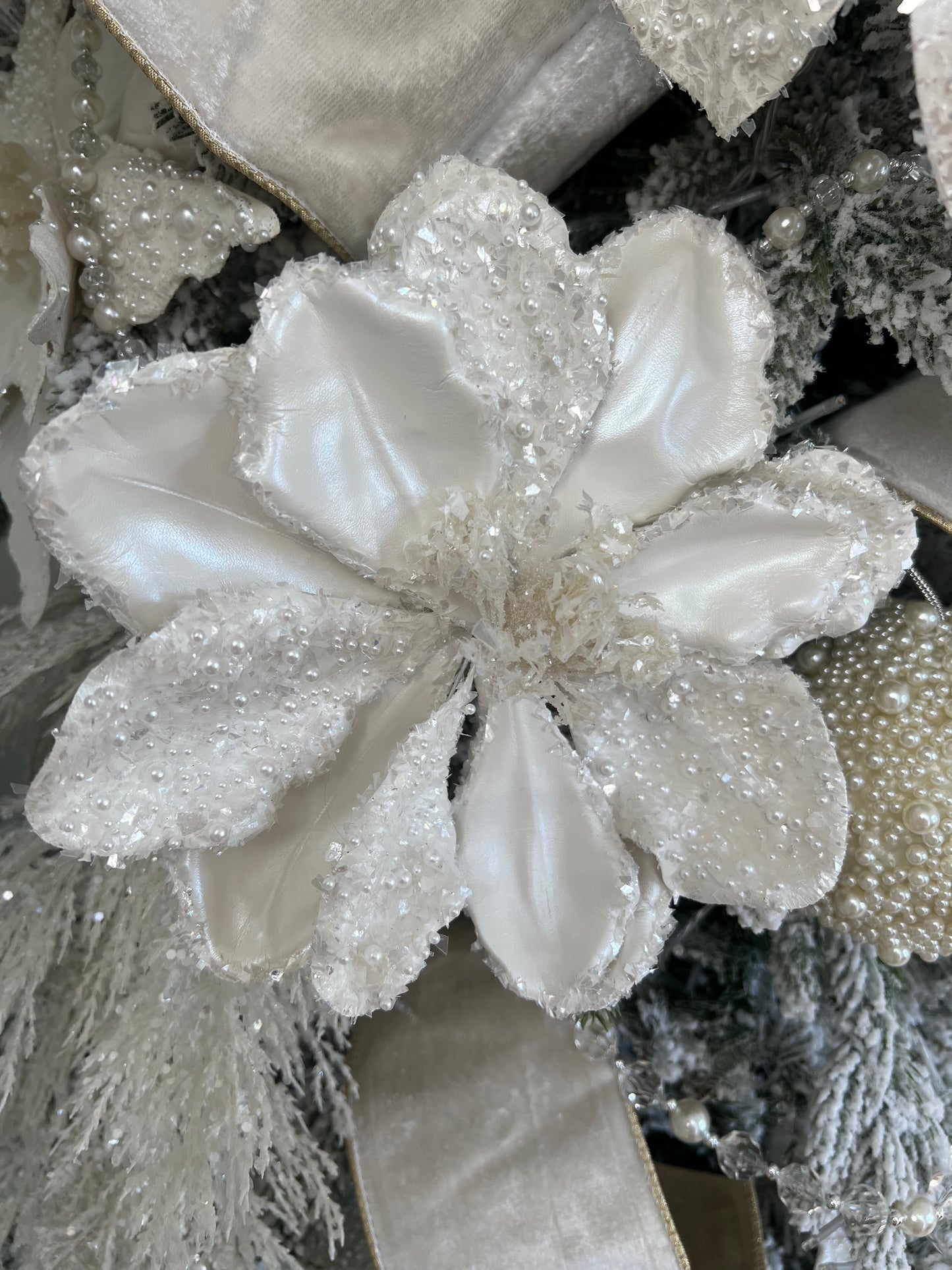 24" L Shimmering Pearls Magnolia Stem