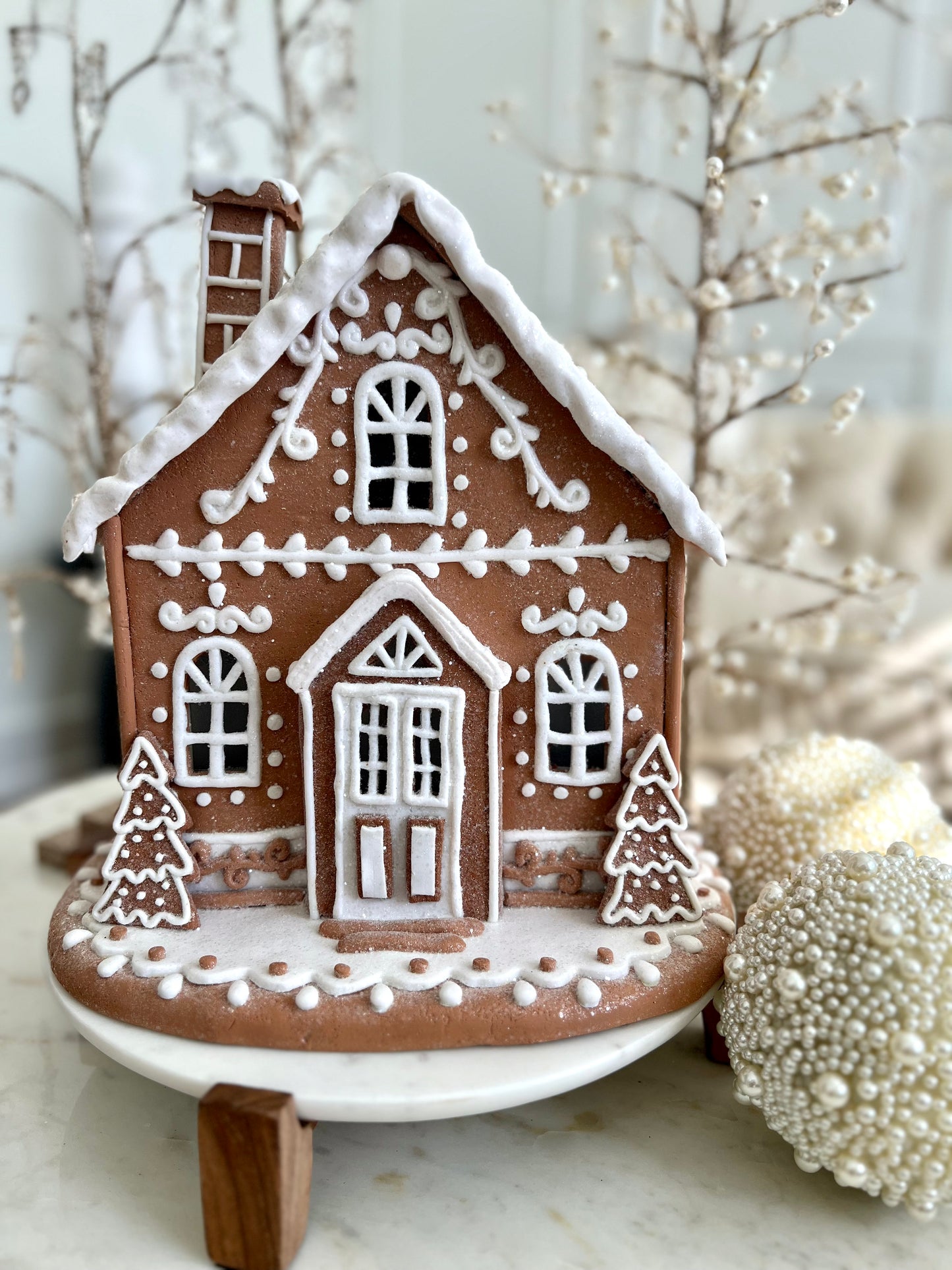 White Icing Lit Gingerbread House 12"