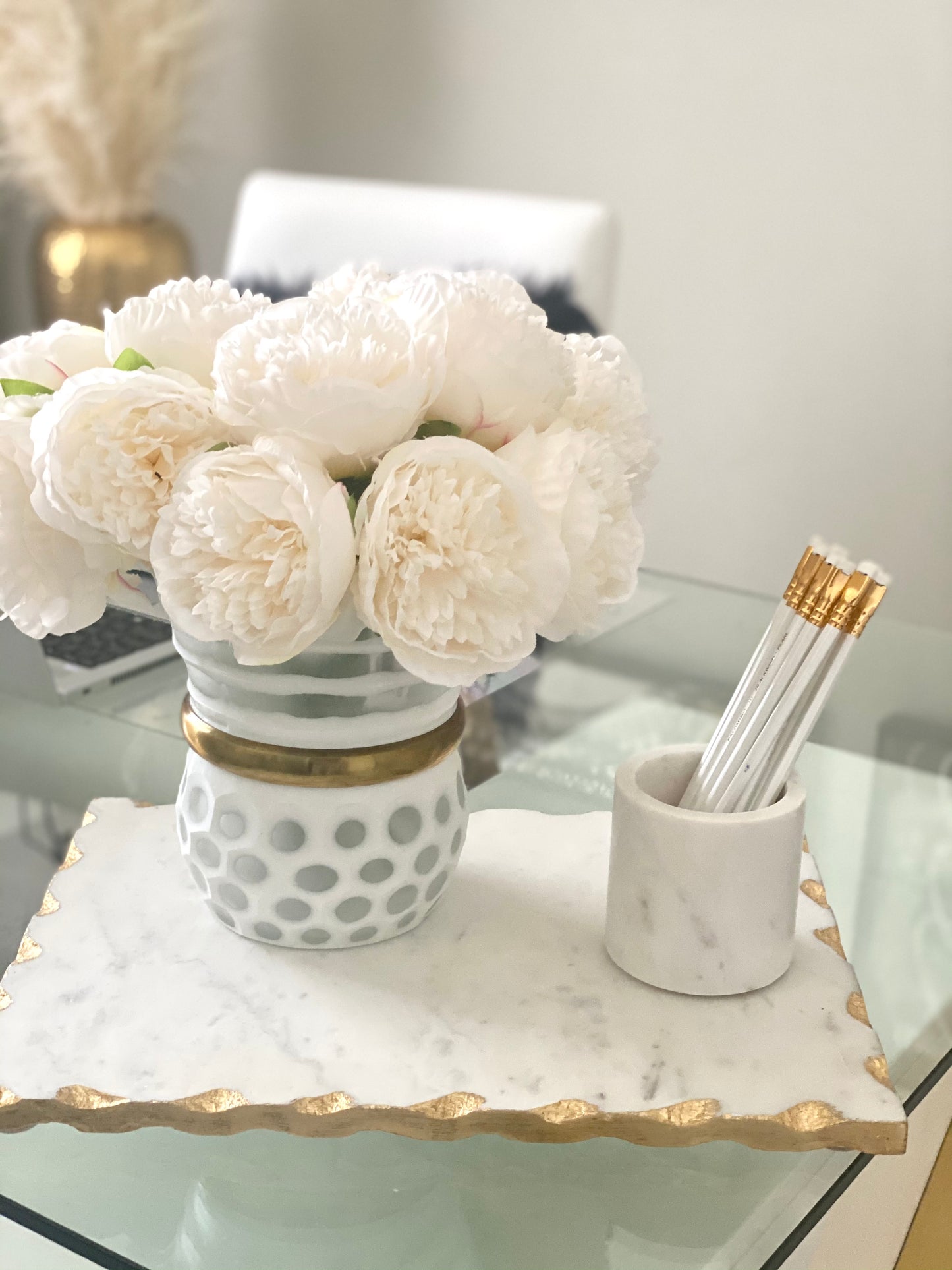 8" Bande D'Or Blanc Vase