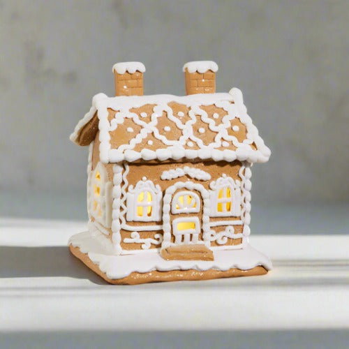 White Icing Lit Gingerbread House 6"